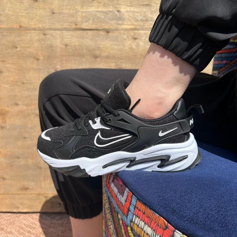 Nike Walking Siyah Beyaz