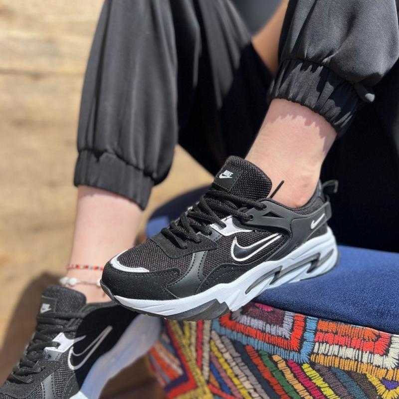 Nike Walking Siyah Beyaz