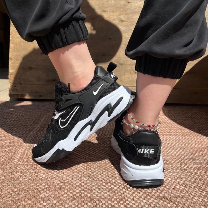 Nike Walking Siyah Beyaz