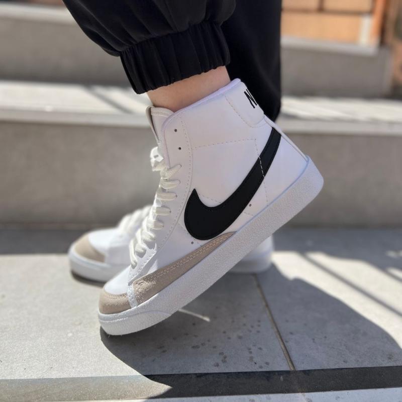 Blazer Bilekli Beyaz Siyah